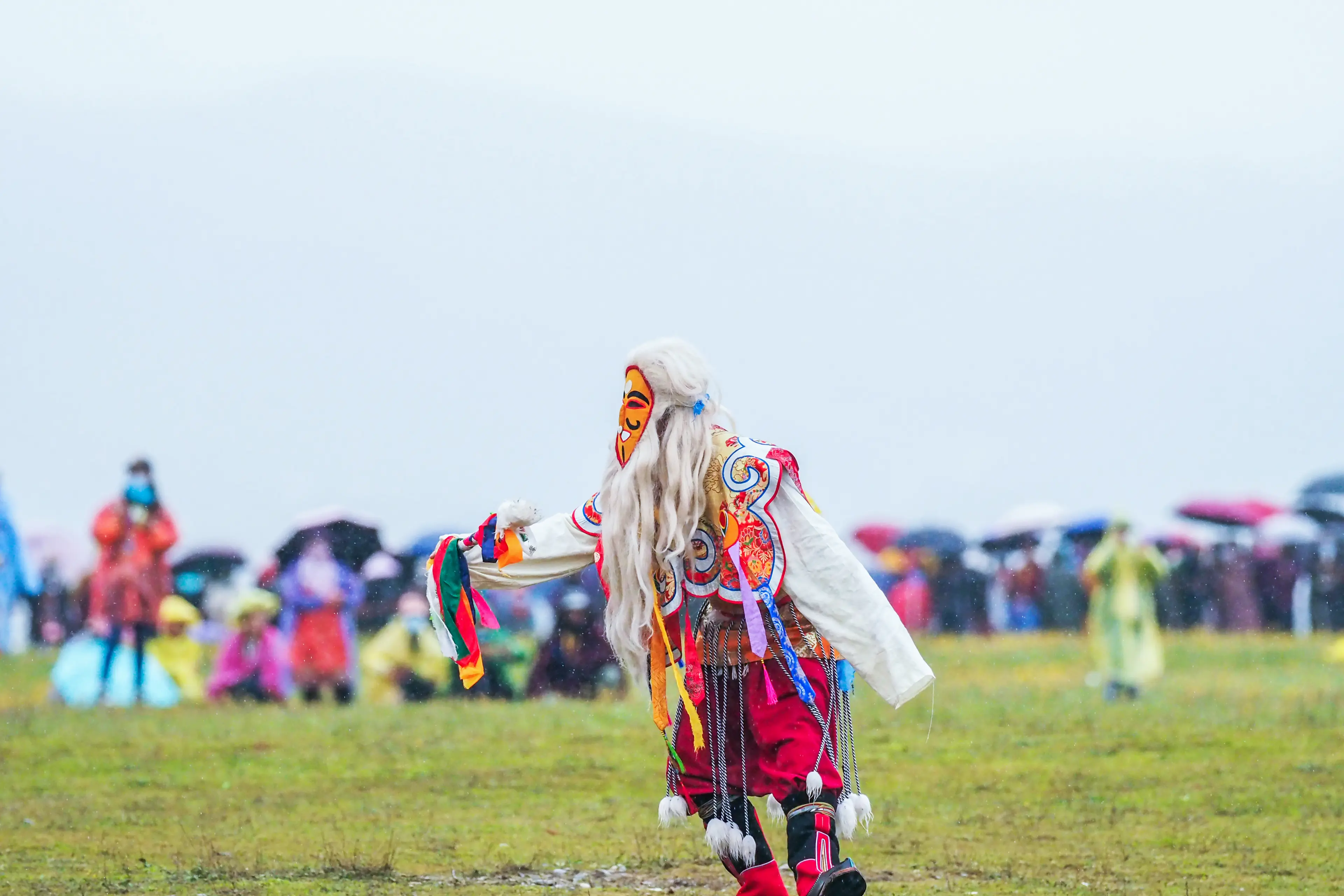 Tibetan dance at Litang