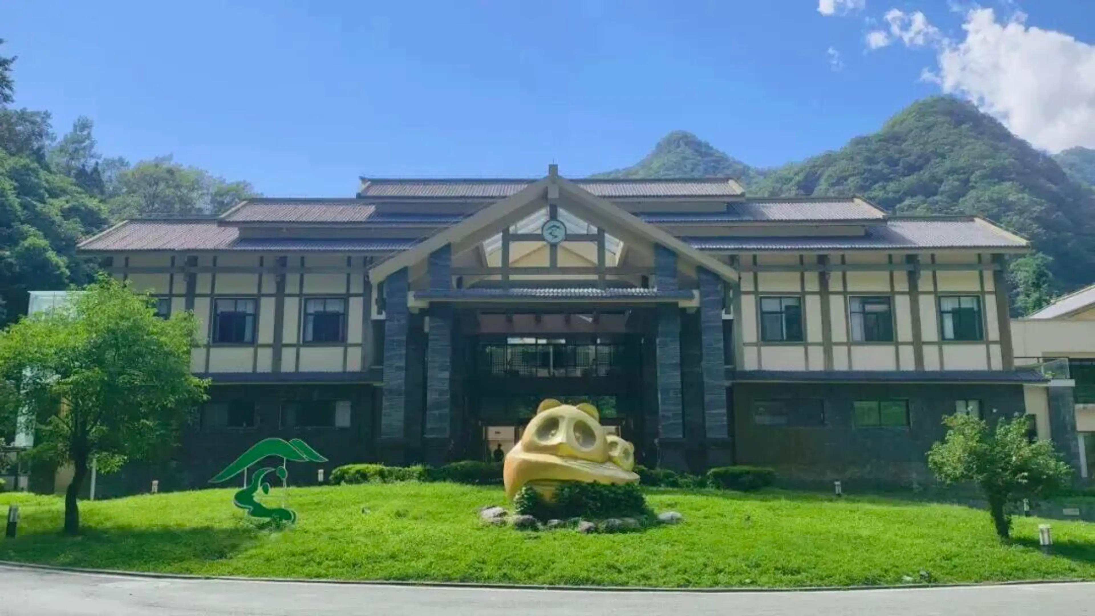 Hotel exterior at Tangjiahe