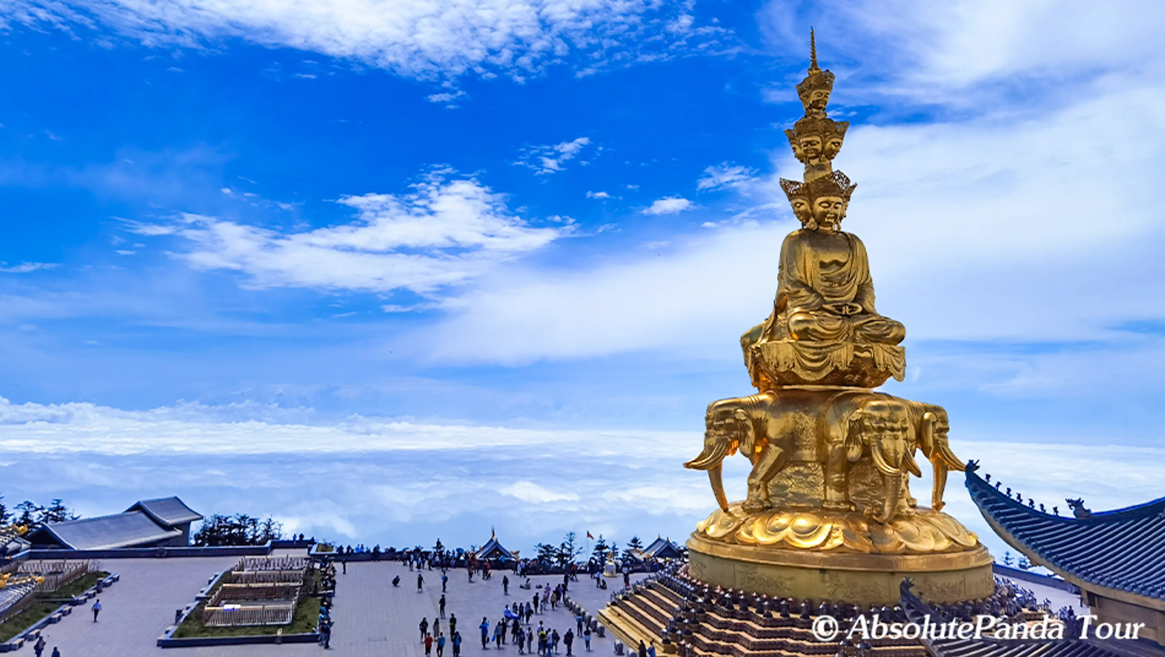 Mount Emei in cloud and mountain light